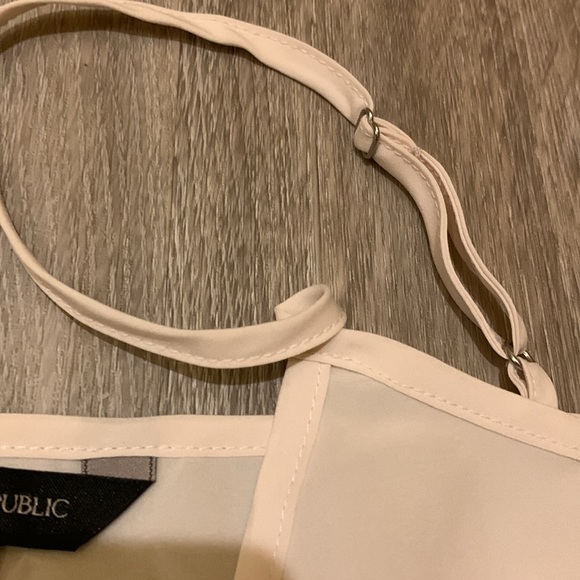 Banana Republic top with matching camisole - Picture 13 of 13